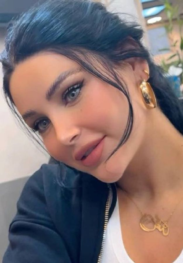 Claire is available for live video chat
